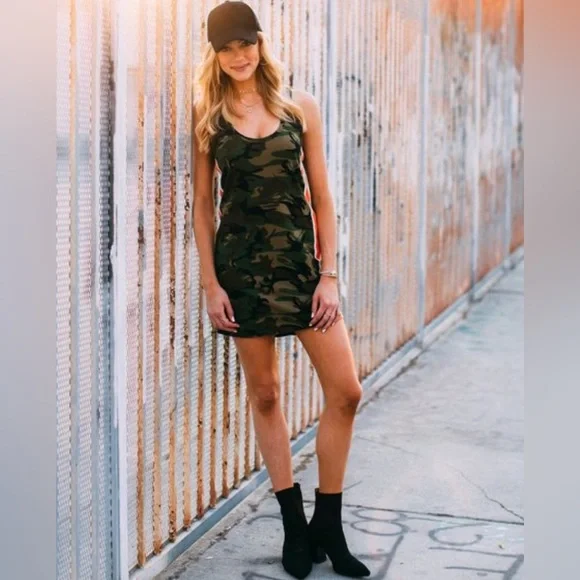 Pam & Gela short camo dress (M) - Picture 2 of 7